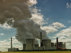 Braunkohle-Kraftwerk Neurath - Foto: jplenio - Creative-Commons-Lizenz Namensnennung Nicht-Kommerziell 3.0