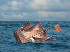 Piraten entern ein morsches Schiff